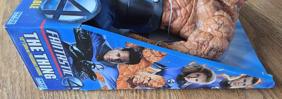 Toy Biz Marvel Fantastic 4 The Thing 2005 figura posable de 12" nueva en paquete Foto 3 de 4