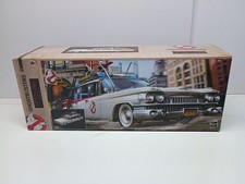 GHOSTBUSTERS -Hasbro ECTO 1 Vehicle Plasma Series NEW