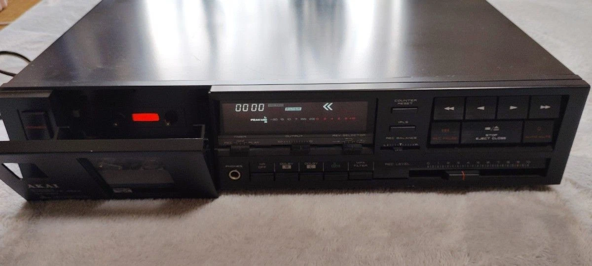 Кассета Akai Gx в винтажной кассетной деке - огромный выбор по