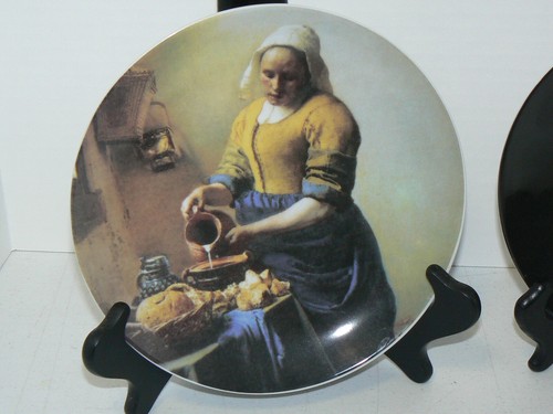 2 Vermeer 8" Collectible Plate - Girl with the Pearl Earring & Milkmaid Holland - Picture 3 of 7
