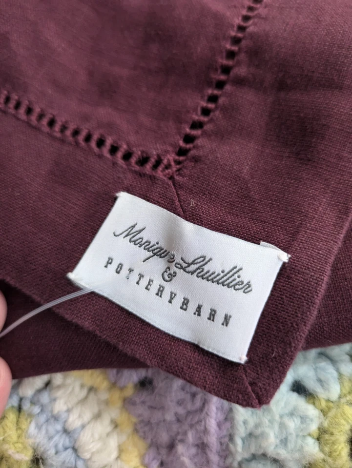 Pottery Barn Monique Lhuillier punto de dobladillo de lino 16”x104” corredor de mesa arándano  Foto 2 de 4