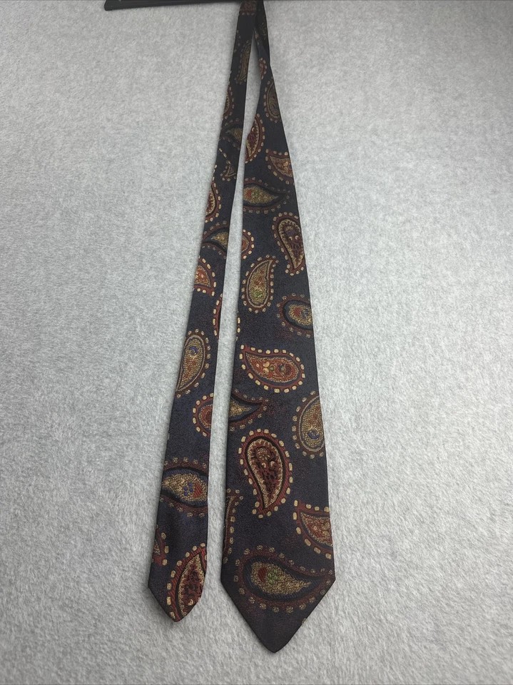 Corbata BOSS HUGO BOSS 100 % seda púrpura rojo cachemira MI Italia usada en excelente estado 60”, 3,5” Foto 4 de 4