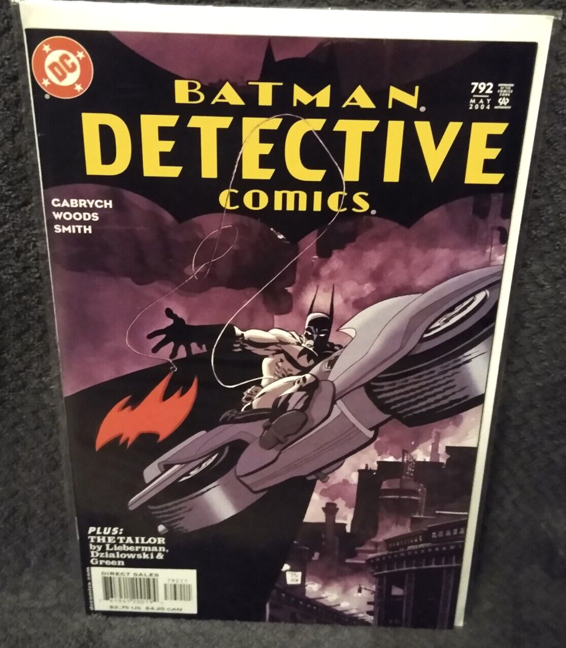 DETECTIVE COMICS #792 NM 2004 DC Comics - Tim Sale cover - Pete Woods art