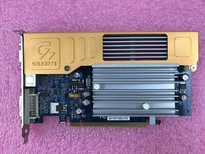 CARTE GRAPHIQUE VIDÉO GIGABYTE GeFORCE 7200 GS PCIe VGA GV