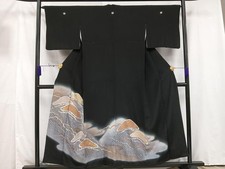 Heiwaya Kimono Luxurious black tomesode piece embroidery flowing water pine