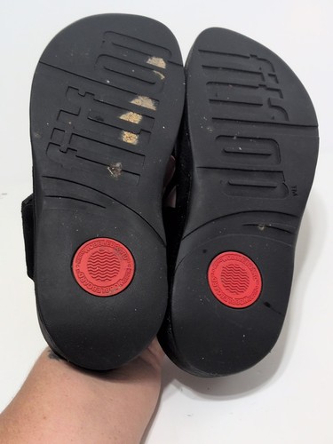 Sandalias Fitflop Lulu con correa en T adornadas con diamantes de imitación talla 9 negras usadas en excelente estado - Imagen 8 de 10
