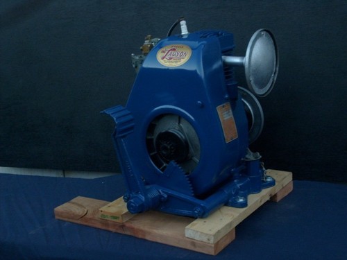 Calcomanía Lauson Engine Nuevo Arte Estilo Temprano TLC RSC Oro Metálico Ovalado Grande 4" Juego 2 - Imagen 2 de 2