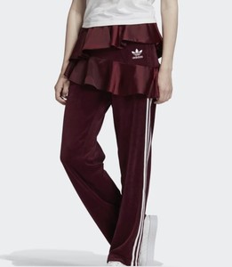 Nuevo con etiquetas J Koo Adidas Pantalones de pista volantes terciopelo  granate Talla M FT9894 $110 | eBay
