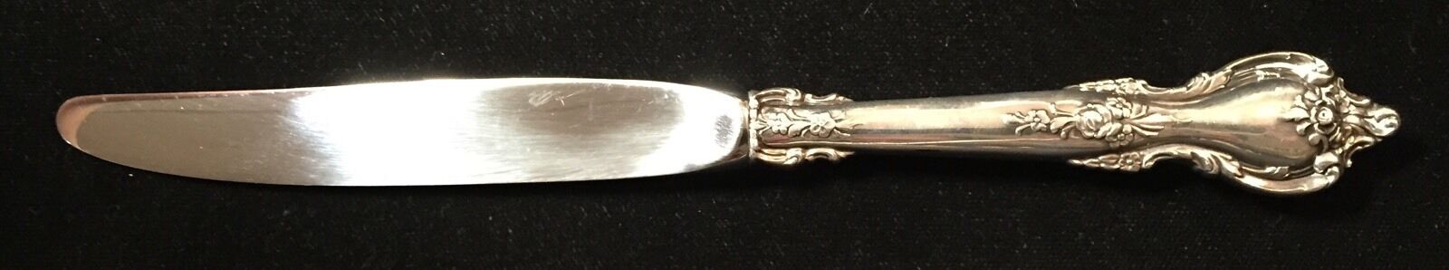 Sterling Silver Flatware - Lunt Delacourt Regular Knife Modern
