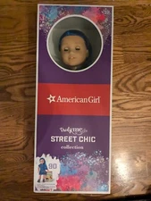 American Girl Doll Street Chic doll #90 blue hair, blue eyes, light skin w/box