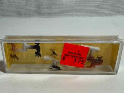 Preiser 4165 HO Scale Dogs | eBay
