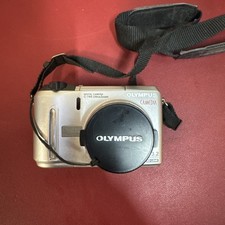 B Olympus CAMEDIA C-740 Ultra Zoom 3.2MP Digital Camera - Silver