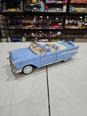 Road Signature - 1957 Chevrolet Bel Air Convertible 1/18 Diecast