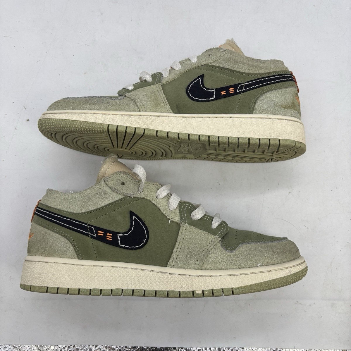 Nike Air Jordan 1 LOW SE CRAFT Shoes Boys 4.5 Y Youth Womens 6