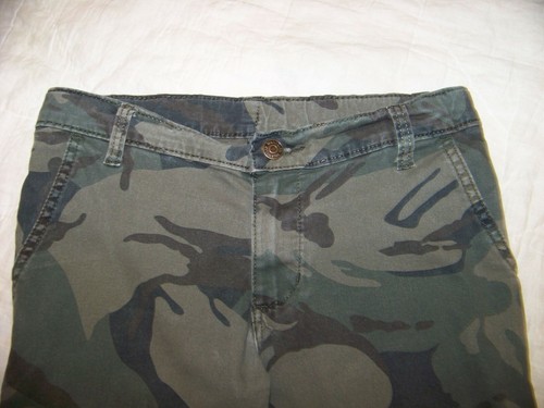 Boys Wrangler Camo Cargo Pants / Jeans - 10H - Picture 4 of 9