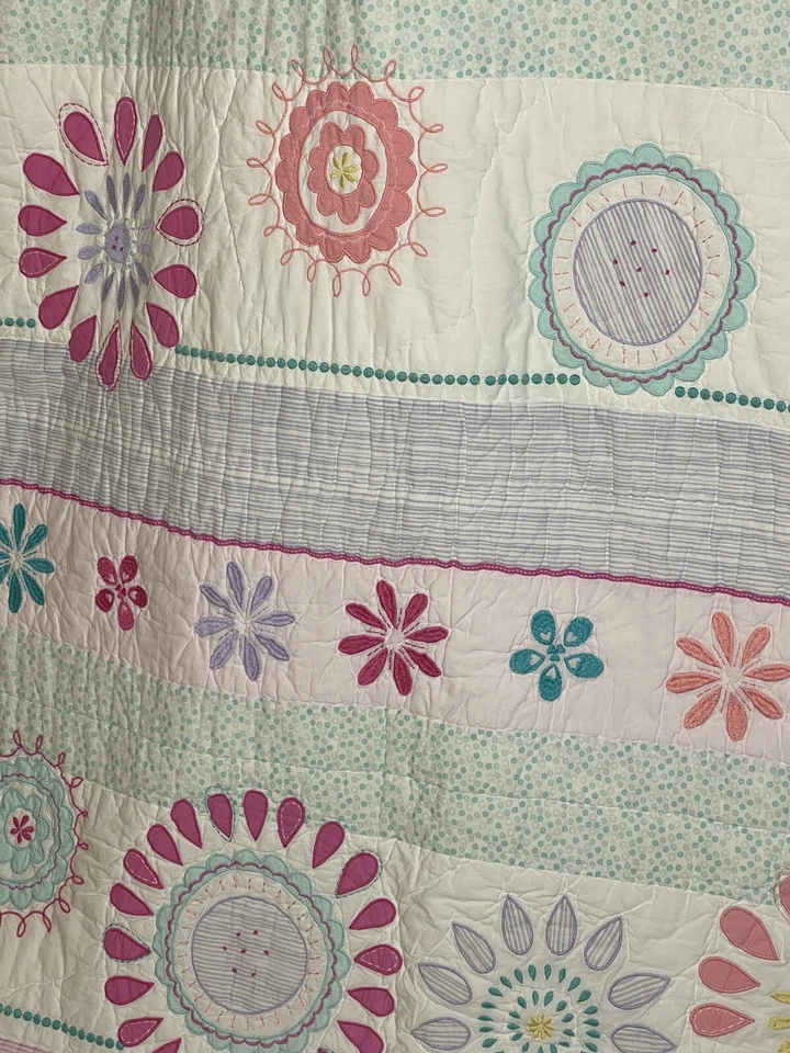 Pottery Barn Kids Maya Embroidered F/Q Queen Quilt & Standard Pillow Sham - Image 3 of 4