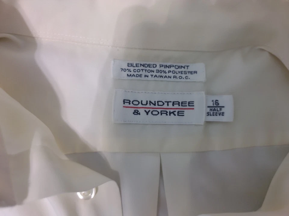 Roundtree & Yorke Men's Dress Shirt Half Sleeve Button Down 16 - Image 4 of 4