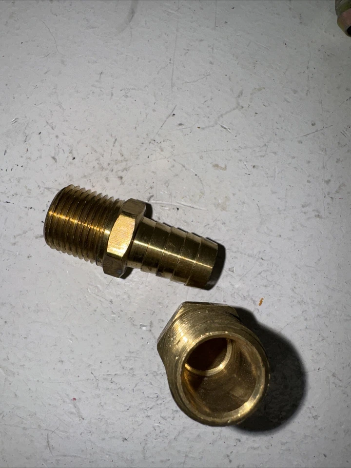 Montaje de manguera de latón macho NPT Barb de 2-1/2" x 1/2" Foto 2 de 3