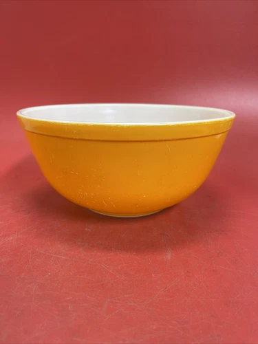 Pyrex Mixing Bowl  FLAME GLO Fade Orange Red Ombre #4032 Flame Glo  1/2 Qt.