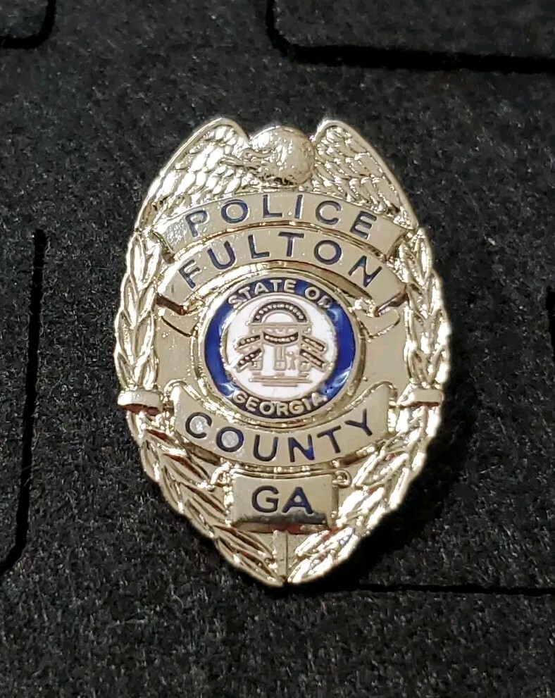 VTG Obsolete Fulton County Police Department FPD Atlanta Georgia GA Pin