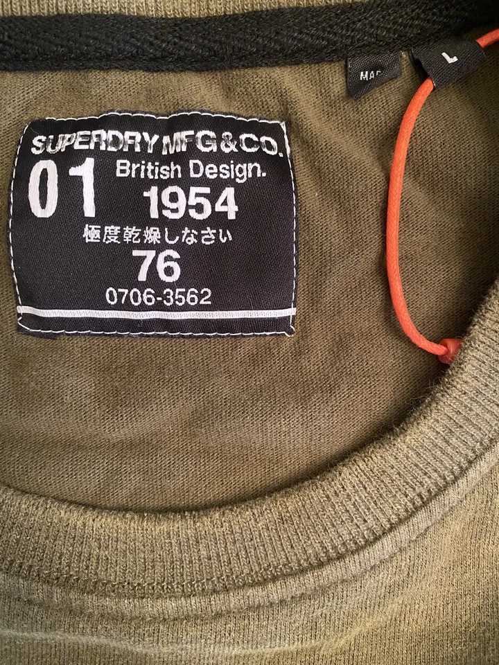 New SUPERDRY Graphic T-shirt Size L Army Green Heavyweight Cotton - Image 2 of 2