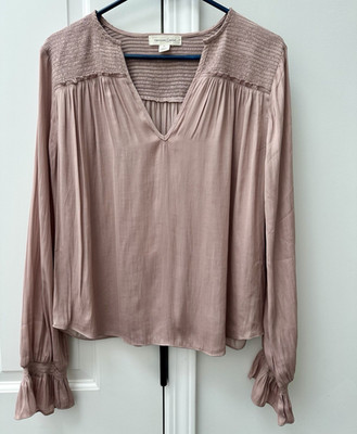 Treasure & Bond Women's Pink V-Neck Long Sleeve Smocked Ruffle Blouse M