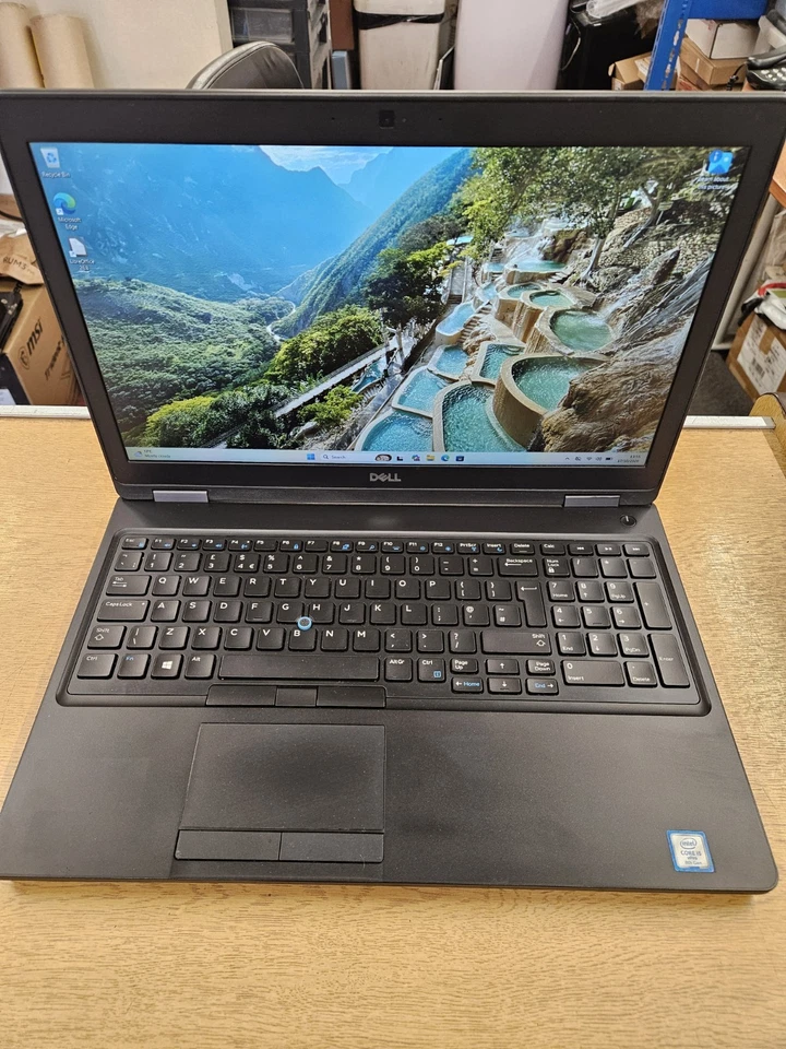 Dell Latitude 5590 · i5-8350U · 16GB · 256GB, photo 2 of 5