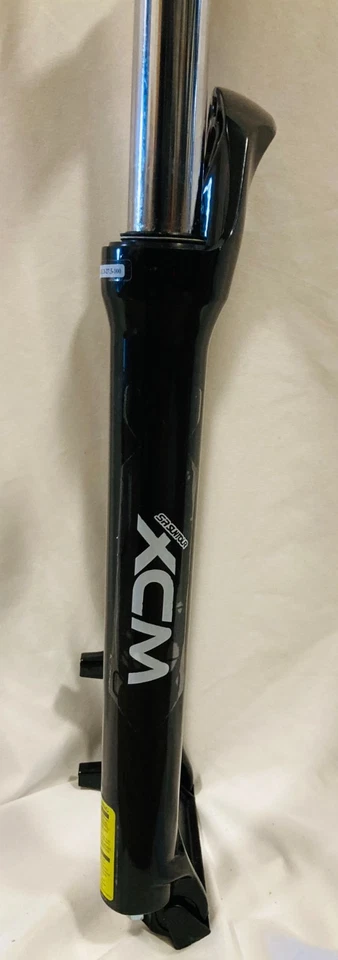 SR Suntour XCM30 Suspension Forks 1 1/8" Threadless Steerer 26" Disk Brake - Image 2 of 4