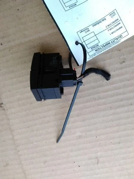 Ford Focus 2006 interruptor de peligro 76514 Foto 3 de 4