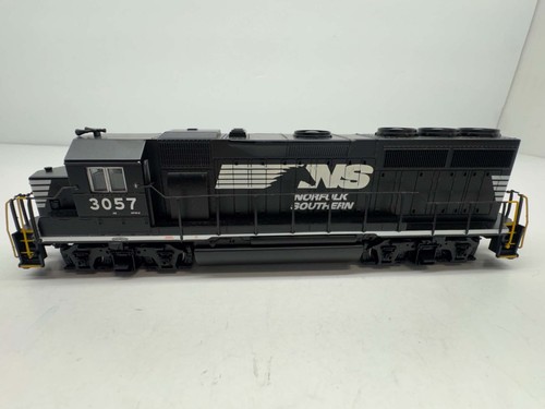 Locomotora diésel sonido/DCC Bachmann HO Norfolk Southern #3057 EMD GP40 #66305 | Condition: Used