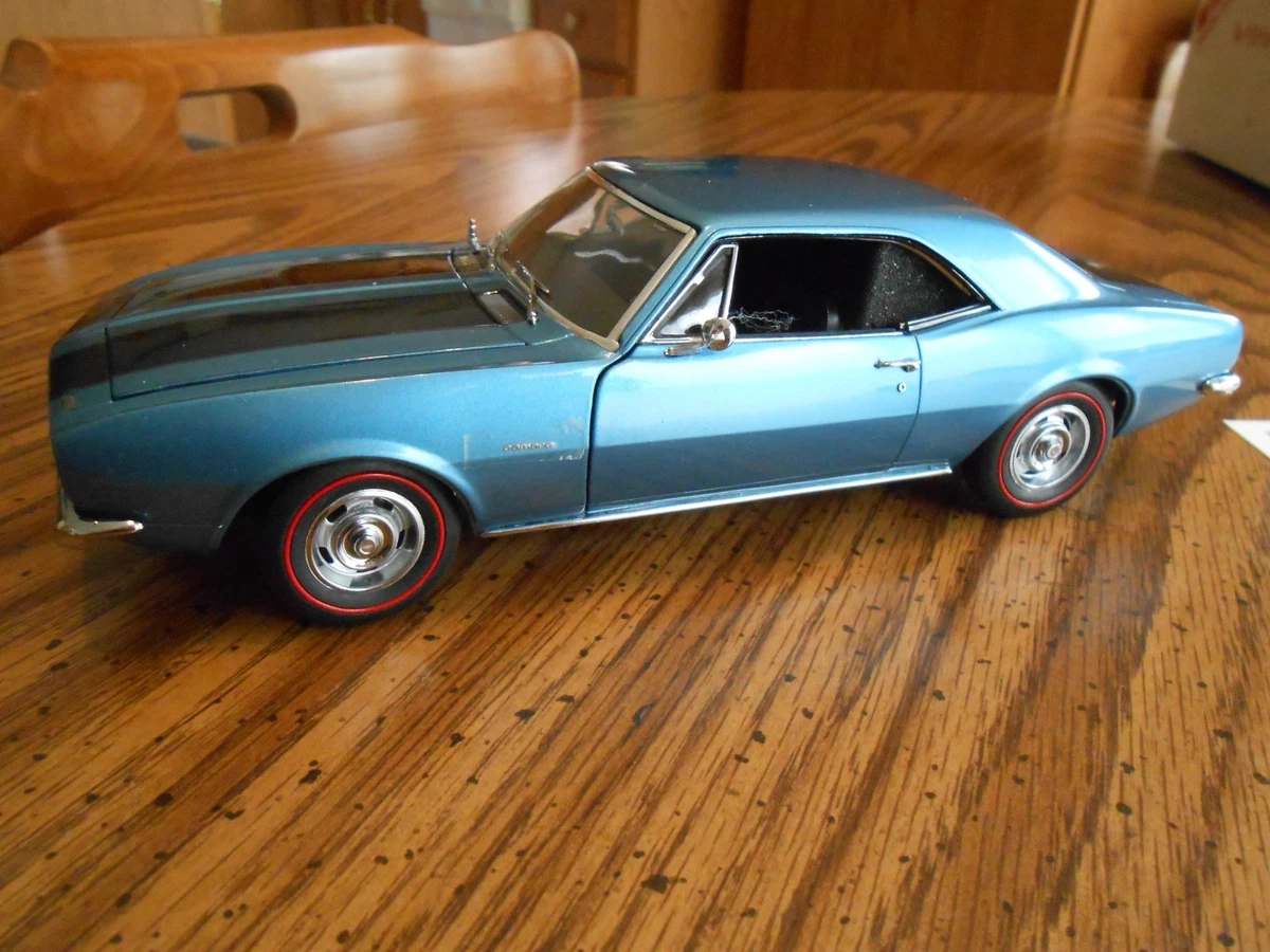 Danbury Mint Chevrolet Camaro Contemporary Manufacture Diecast