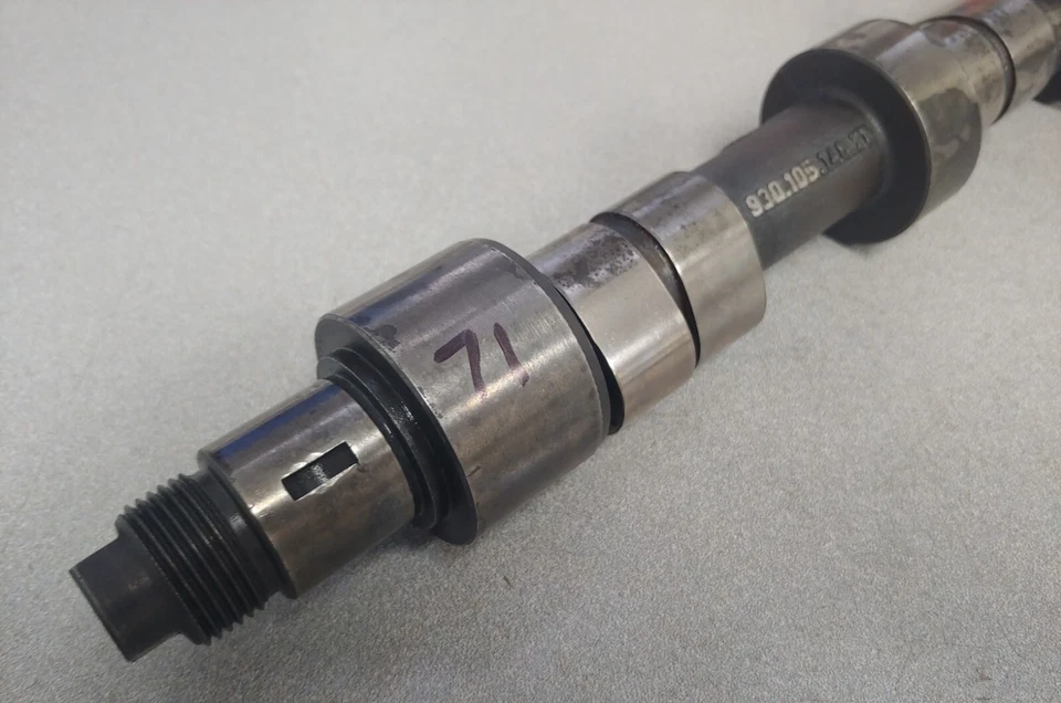 NICE USED ORIGINAL PORSCHE 911 911SC RIGHT CAMSHAFT 1978-81 WEBCAM #71 - Изображение 2 из 4