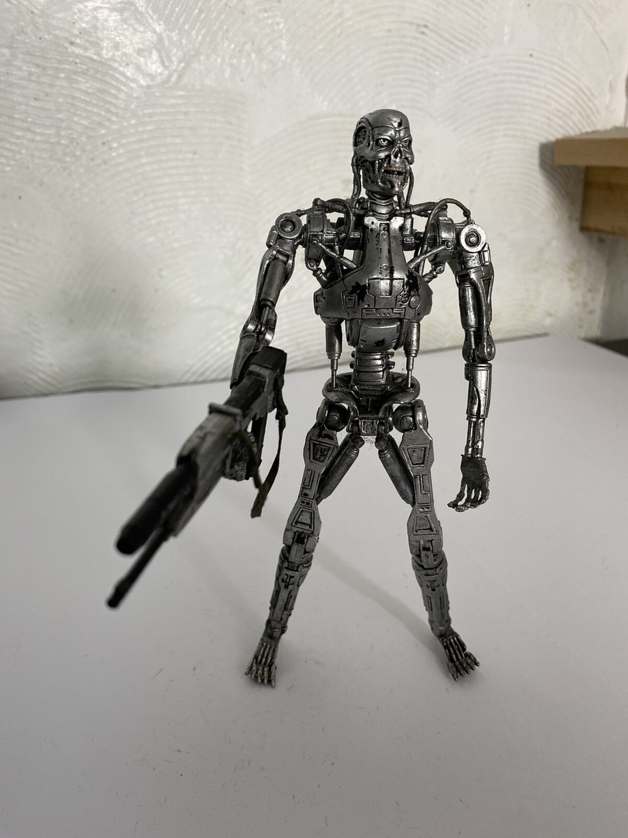 NECA Terminator T-800 Endoskeleton 7-Inch Action Figure 2009 N6