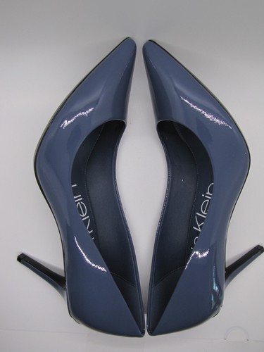 NEU Calvin Klein Gayle Stahlblau Leder 10M 3,5" Absatz Silber Platte + Box  - Bild 12 von 17