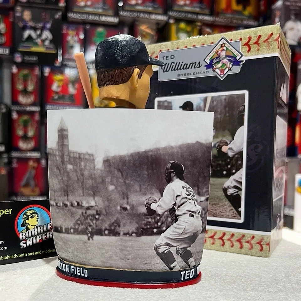 Bobblehead TED WILLIAMS Worcester Bravehearts Boston Red Sox SGA MLB #500 Foto 3 de 4