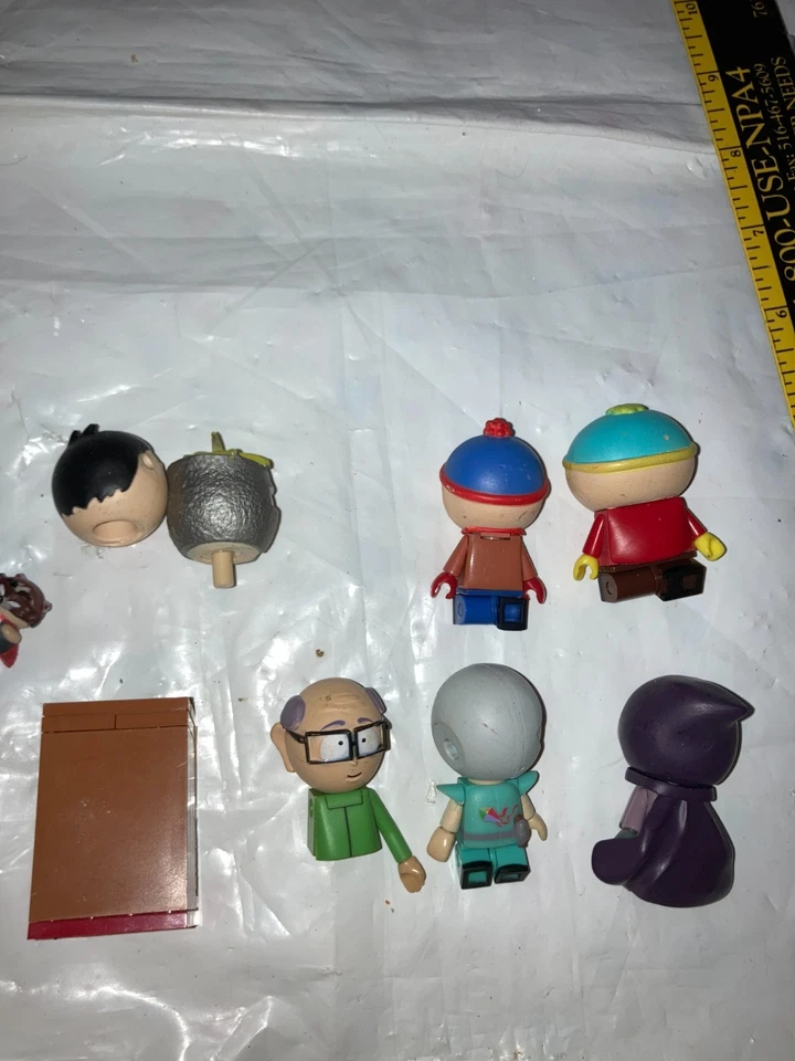 LOTE DE FIGURAS SOUTH PARK MCFARLANE STAN CARTMAN MR GARRISON MYSTERION KYLE BUTTERS Foto 4 de 4