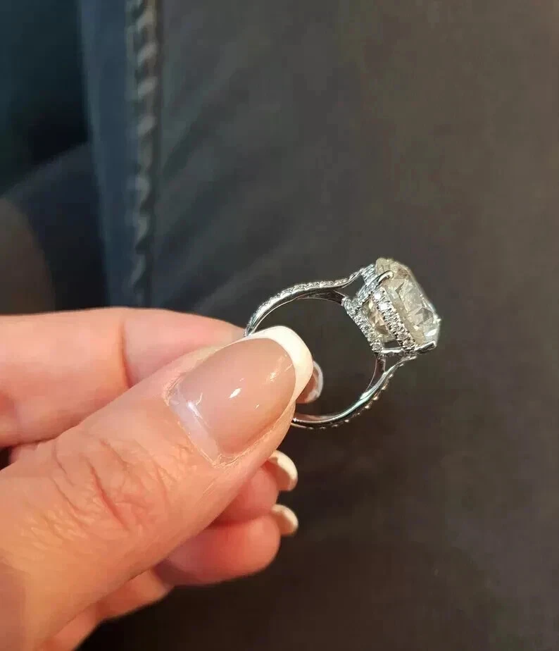 Anillo de regalo de boda para mujer de diamantes/CVD cultivados en laboratorio redondo de 8 quilates FVS1 en oro blanco de 14 k Foto 3 de 4