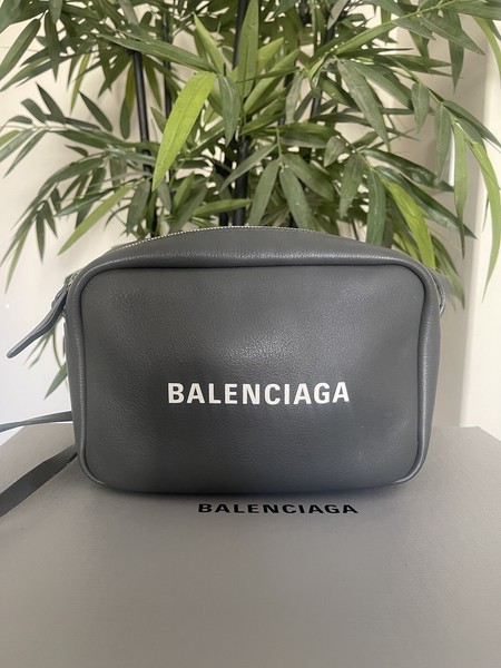 Balenciaga everyday Camera Bag