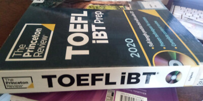 Princeton Review TOEFL iBT Prep with Audio CD, 2020: Practice Test + Audio CD + 