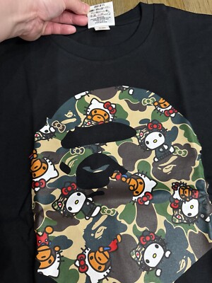 A Bathing Ape x Hello Kitty T shirt Brand New Sz Medium, Black