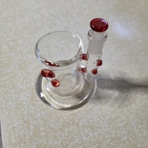 Beautiful Glass Iso Station