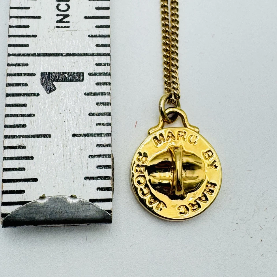 Collar LOGOTIPO MARC JACOB Foto 2 de 4