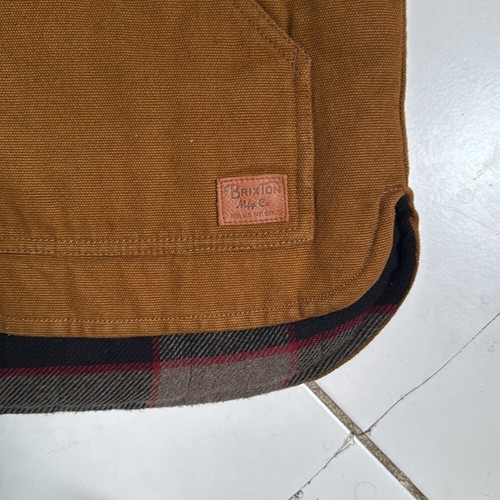 Brixton vest with plaid lining size medium - Picture 3 of 5