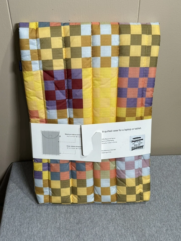 BAGGU UO Exclusivo Grande Multi Check Ripstop Stop Nylon Puffy Laptop Sleeve Novo com etiquetas - Imagem 2 de 4
