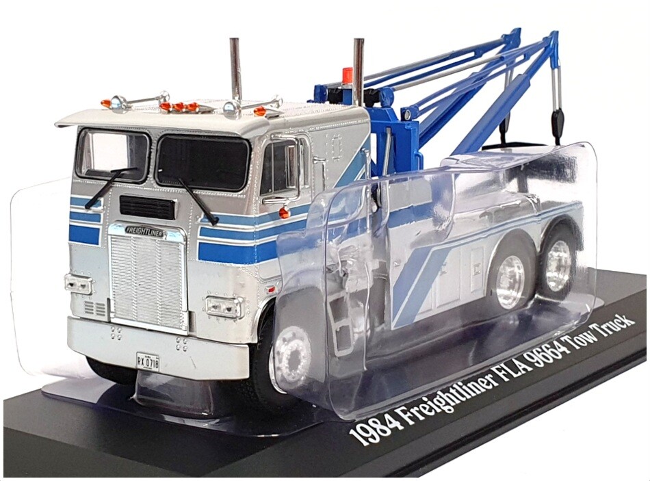 Greenlight 1/43 Scale 86632 - 1984 Freightliner FLA 9664 Tow Truck