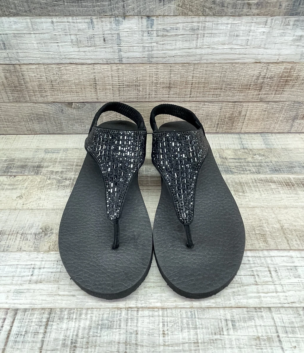 Shiny black flip best sale flops
