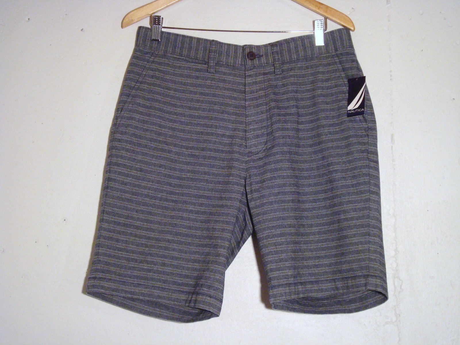 white nautica shorts