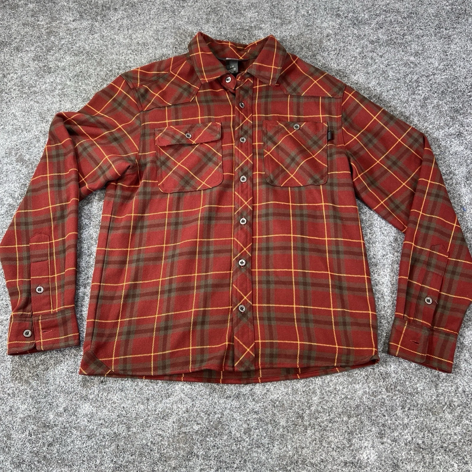 Outdoor Research Men Small Button Up Shirt Red Plaid Flannel Kulshan Long Sleeve
