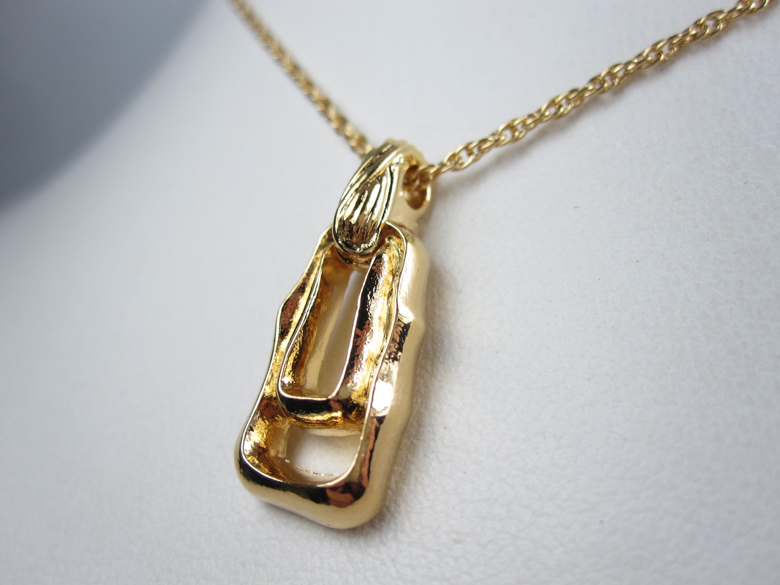 "Nina Ricci Gold Plated Pendant 16-18\" - 8524"