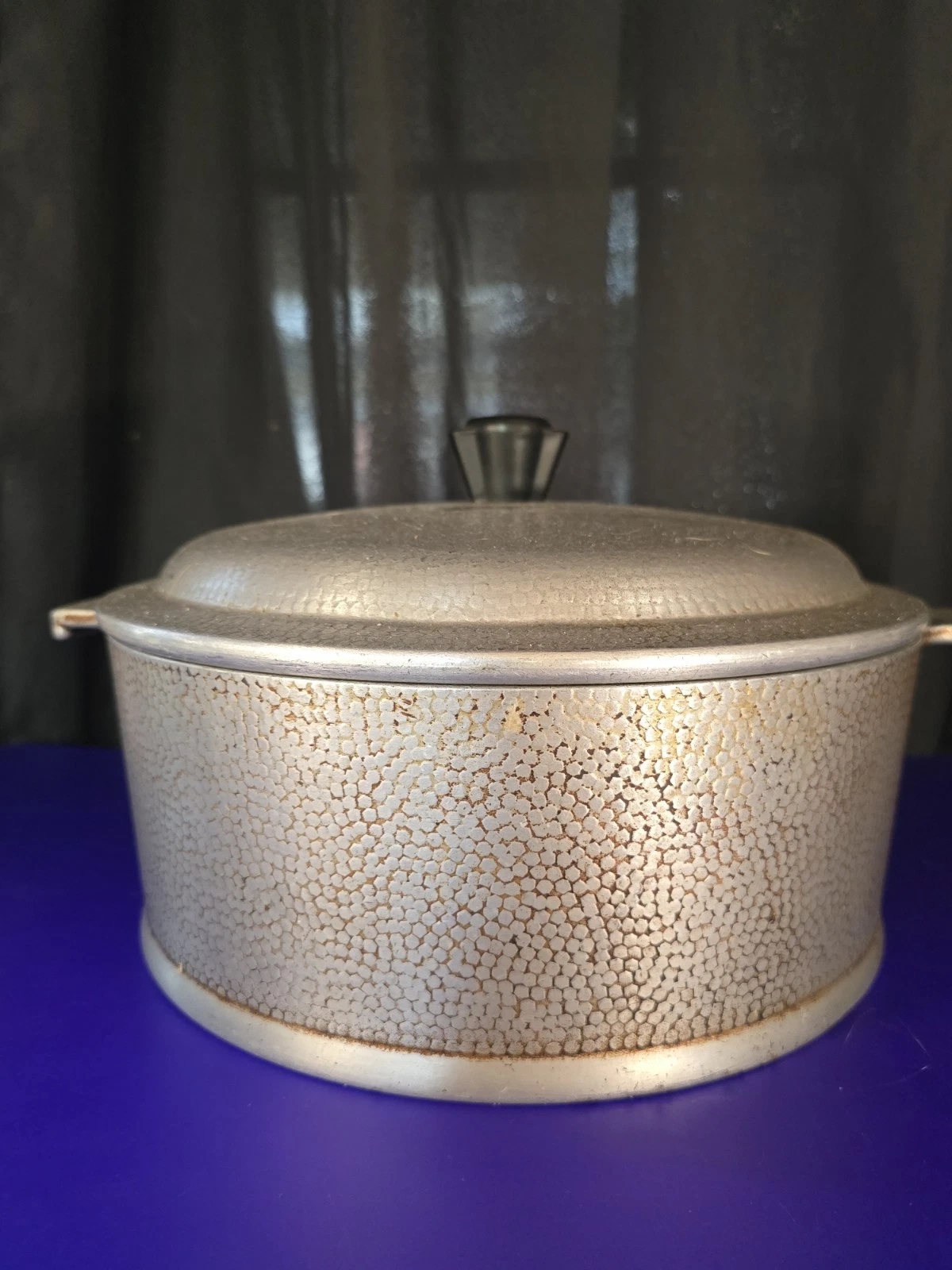 Vintage Kinney Flavorseal Dutch Oven Pebble Cast Aluminum with Lid
Opens in a new window or tab